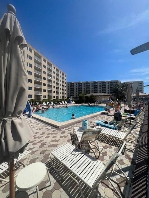 Emerald Oasis Aparthotel Destin Bagian luar foto